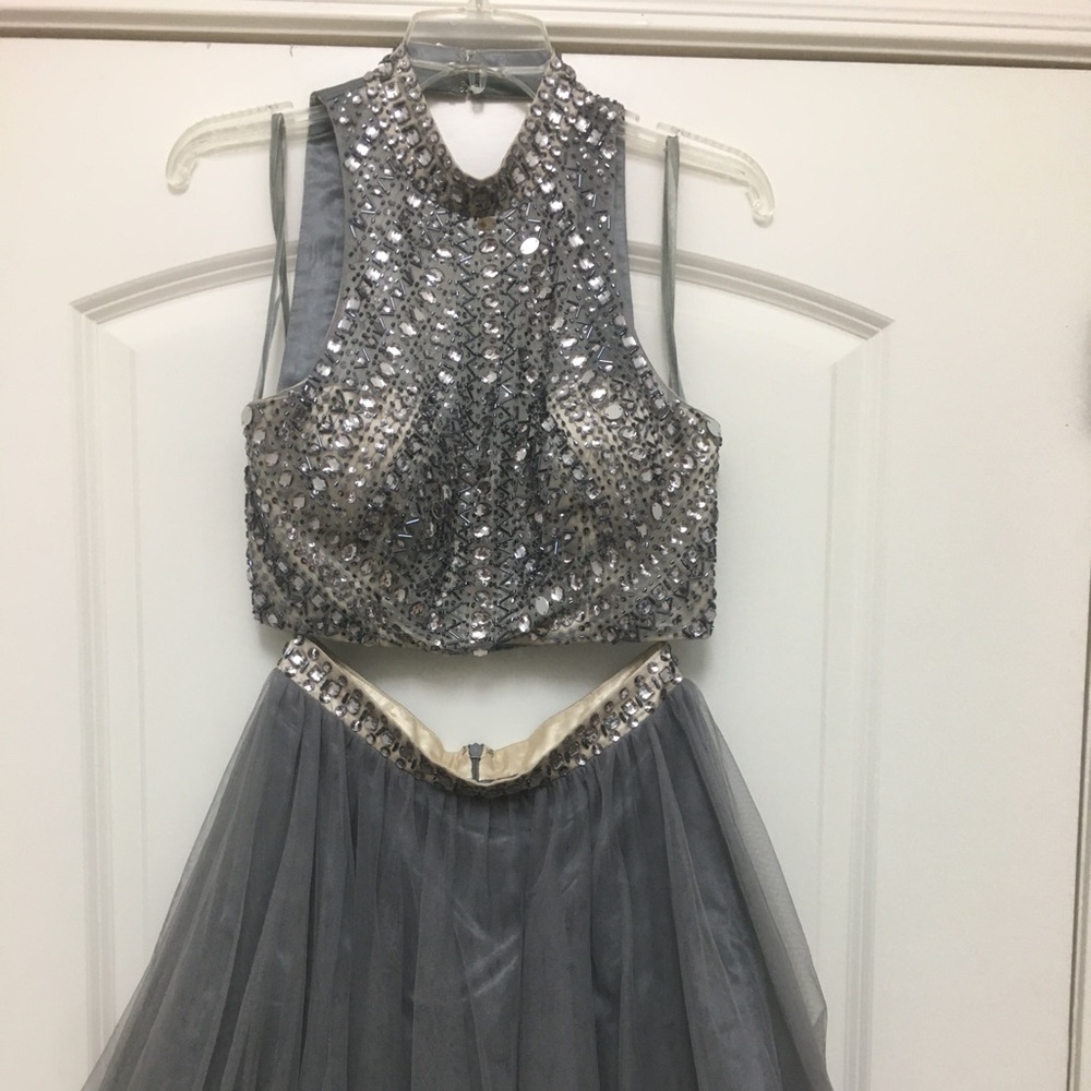 Two piece size 7 silver/gray Stacy Sklar dress.